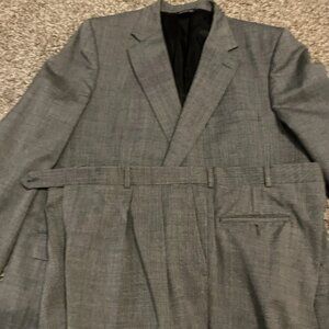 VTG Burberry Suit Men's ~46R Gray 2 Button Pure Wool Pants 42x29 Slacks EUC